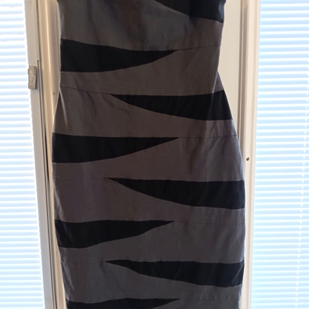 MINI DRESS SMALL - Picture 5 of 5
